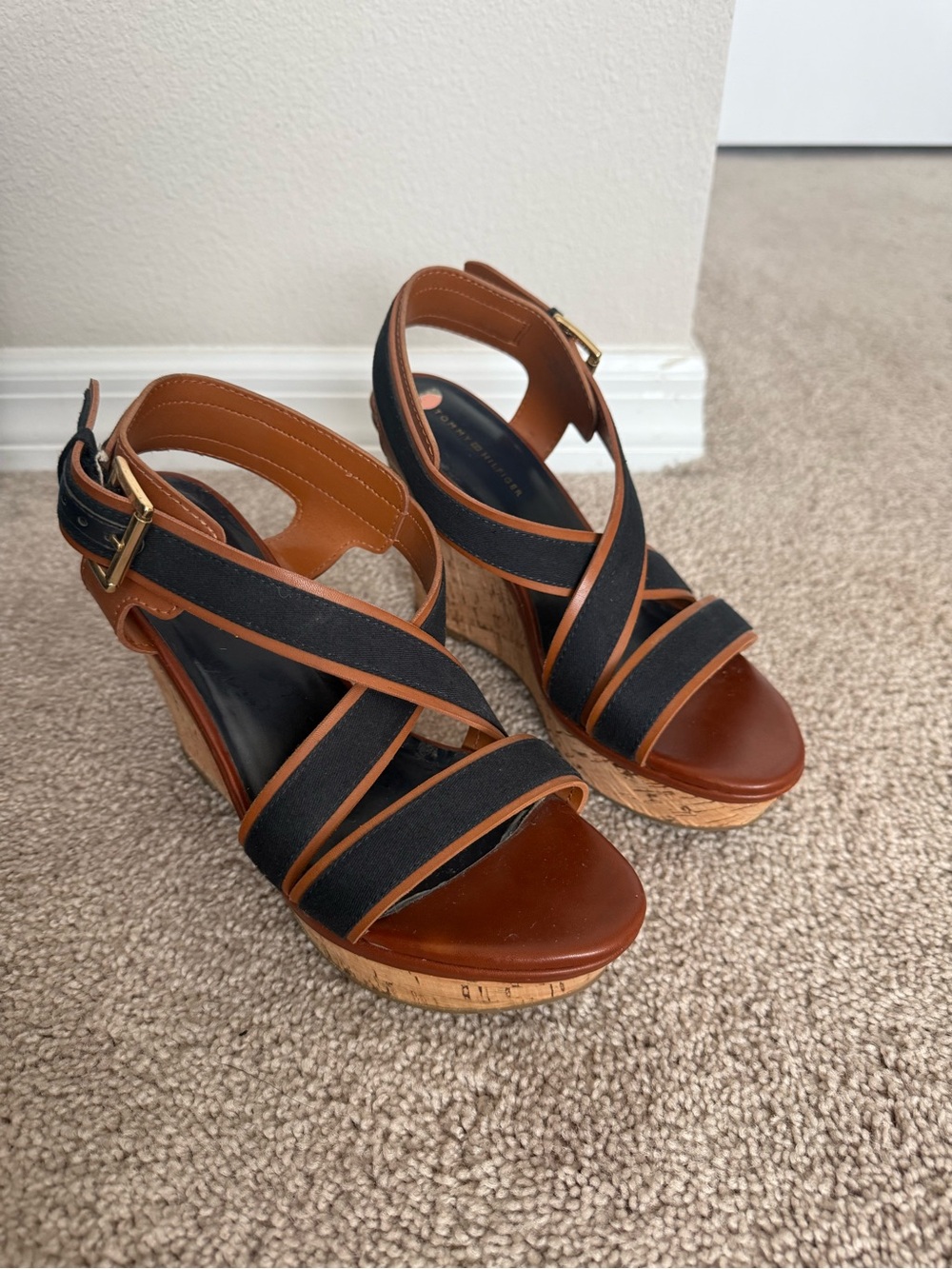 Tommy Hilfiger Navy Brown Cork Wedge Sandals Size 7